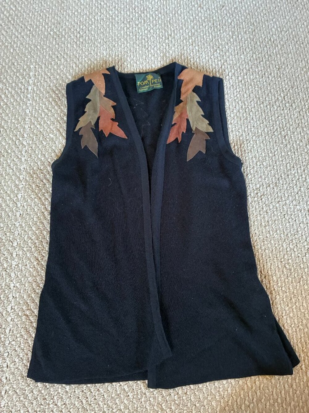 Fall Leaves Black Vest Medium Pompeii Leather Harmony Cotacachi Ecuador